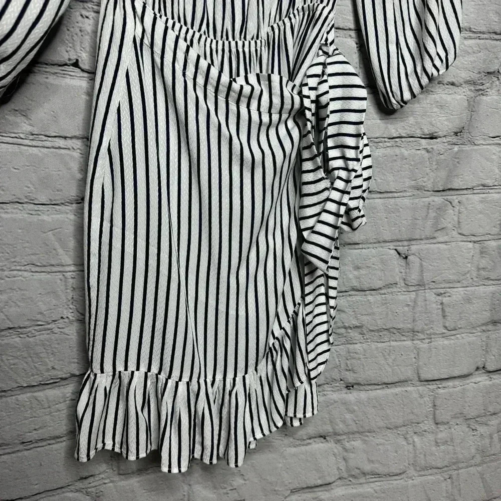 Aqua Women’s Blue/White Striped Off-the-Shoulder Wrapped Dress size Small - Picture 9 of 9
